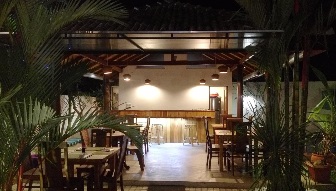 Surf Villa Hikkaduwa Exterior photo
