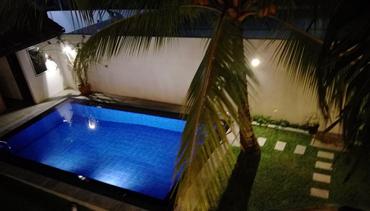 Surf Villa Hikkaduwa Exterior photo