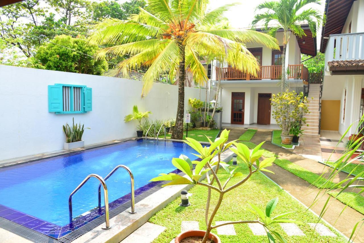Surf Villa Hikkaduwa Exterior photo